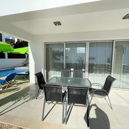Villa Sunny Breeze In A Prime Spot Near Everything Coral Bay Exterior photo
